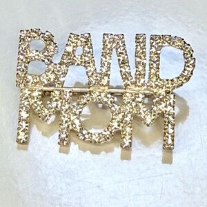 🧚🏻‍♀️ Silver Crystal Band Mom Brooch